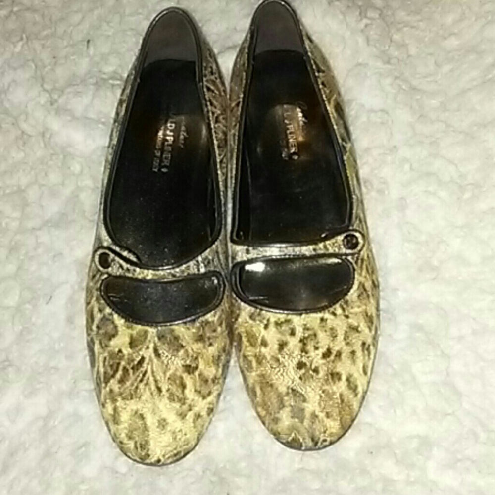 Donald J Pliner Couture Flats